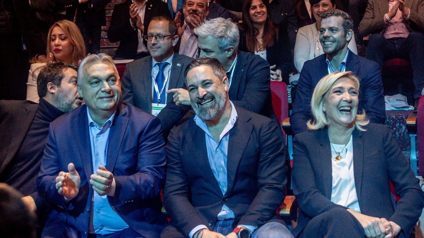 La caída de Orbán agrava la crisis en Vox al perder un referente ...