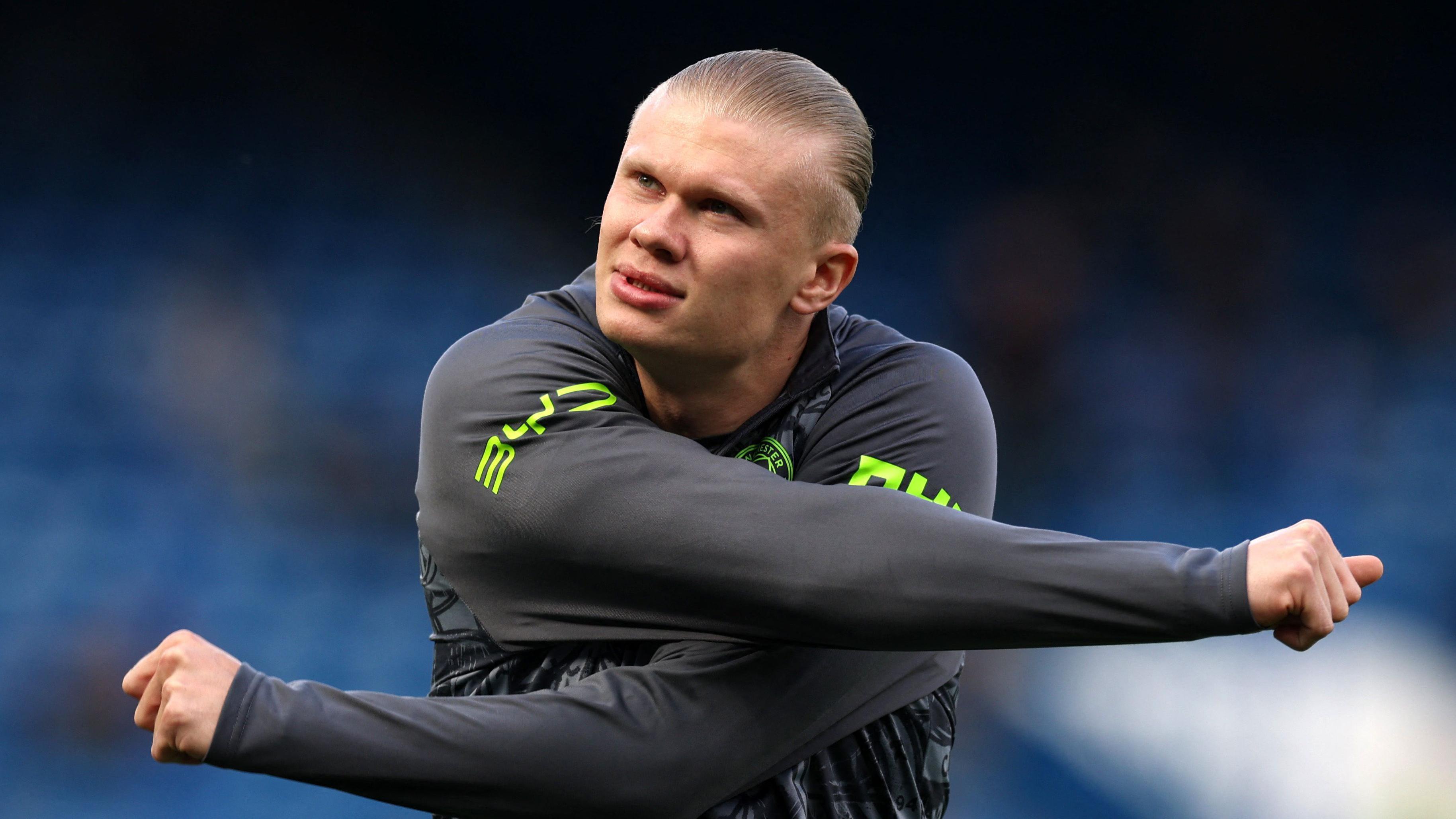 Premier League: Build-up as Chelsea host second-placed Man City