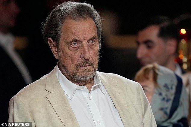 De vader van Elon Musk, Errol, 79, keek toe. De Zuid-Afrikaanse zakenman is een regelmatige bezoeker van Rusland 