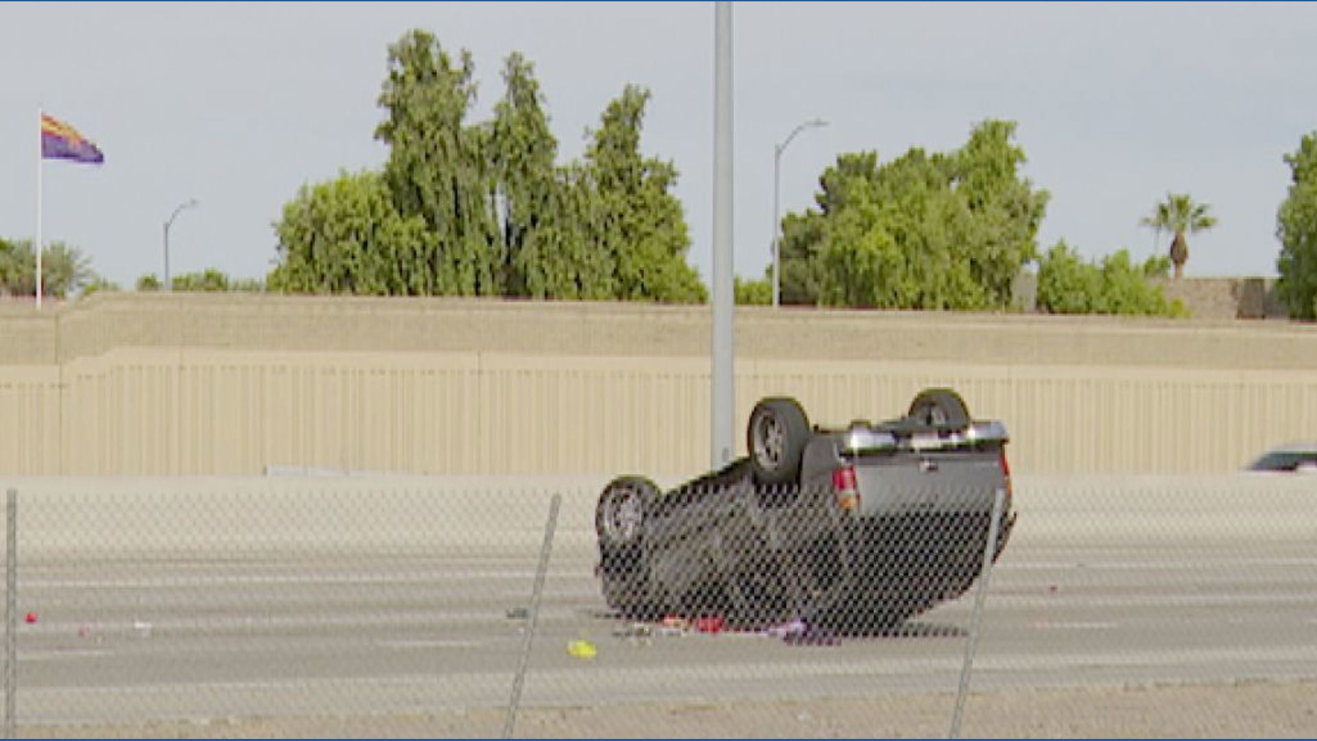 1 dead after I-17 fatal rollover crash