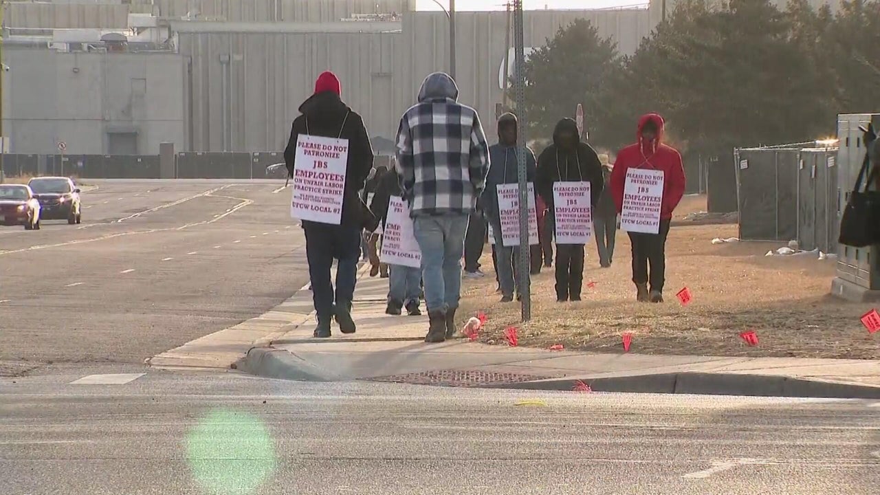 Union workers at meat processing plant ratify agreement with JBS after ...
