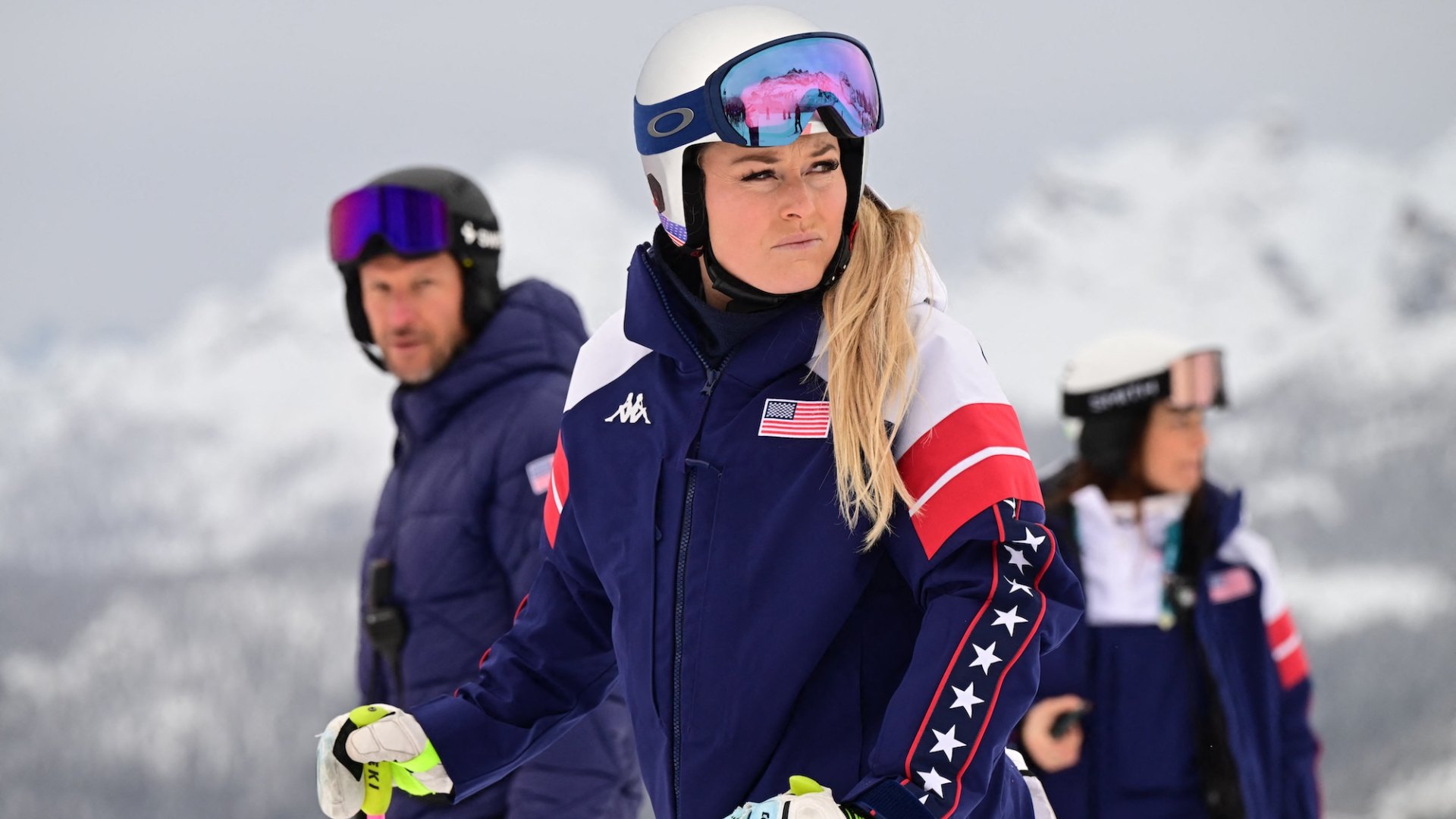 Lindsey Vonn details 'challenging' rehab after catastrophic leg injury