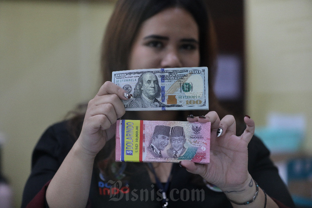 Rupiah Hari Ini Tembus Rp17.107 per Dolar AS