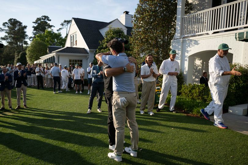 Shane Lowry gesture to Rory McIlroy after own Masters heartbreak cost ...
