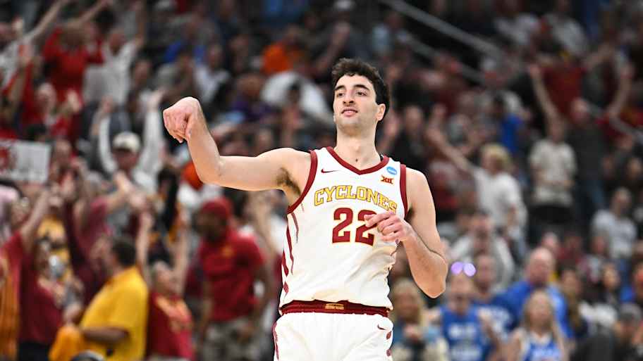 The best 3-point shooter in college basketball just hit the transfer portal