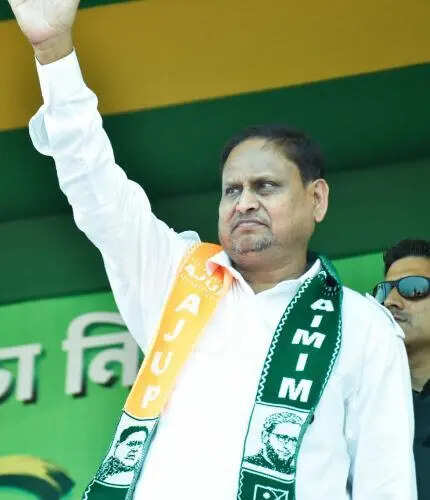 Kabir admits 'Rs 1,000cr BJP deal' video real, TMC questions Modi