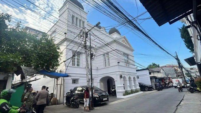 Yenna Yuniana, Bos Pengusaha Motor Listrik MBG, Dikenal oleh Pak RT dan Warga Setempat