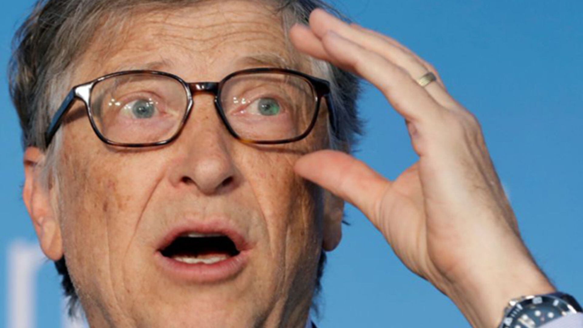 Celulares: por qué no hay que usarlos nunca durante este momento del día, según Bill Gates