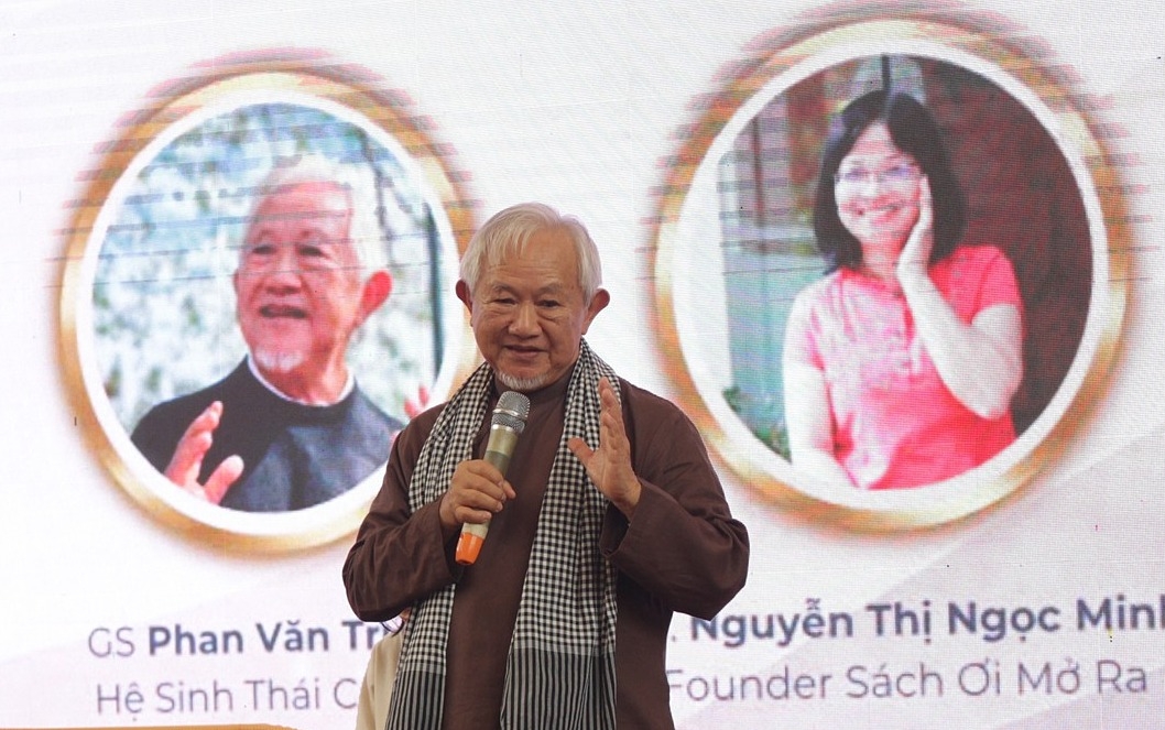 Giáo sư Phan Văn Trường: Đọc sách để tìm thấy chính mình