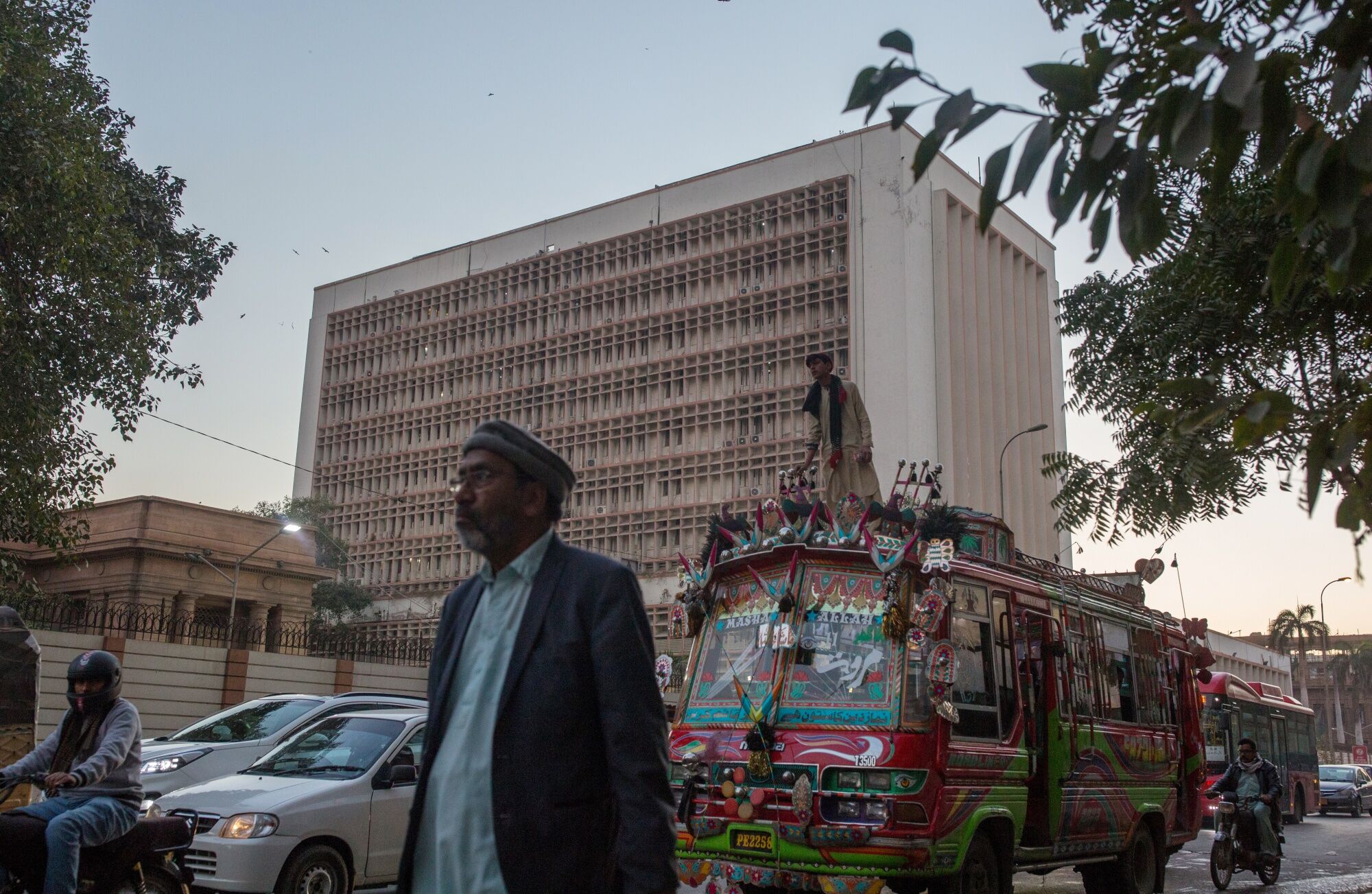 Pakistan in talks with Saudi Arabia, China after UAE's loan move