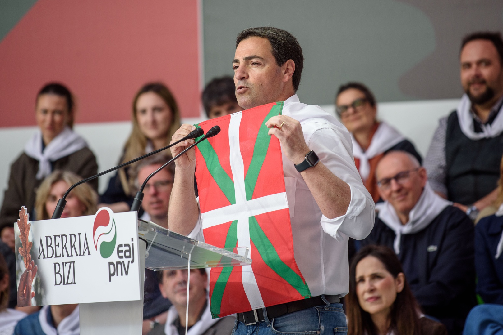 El PNV ganaría las elecciones vascas con 28 parlamentarios, uno más que ...