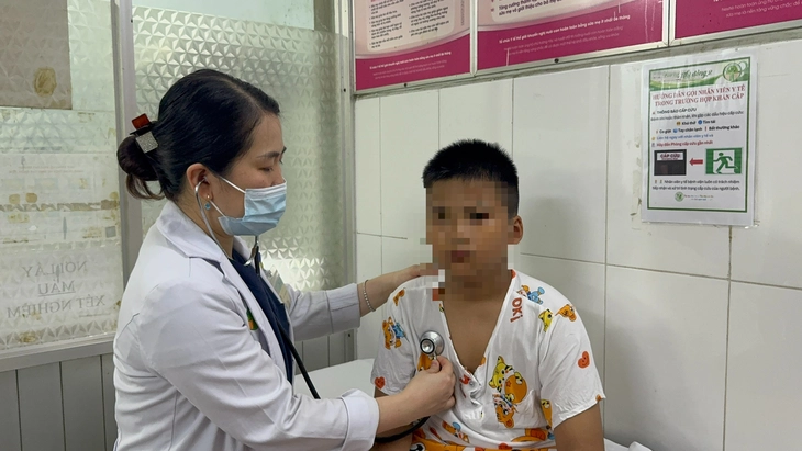 TP.HCM: Hơn 200 học sinh Trường tiểu học Bình Quới Tây ngộ độc, tìm ra tác nhân gây bệnh