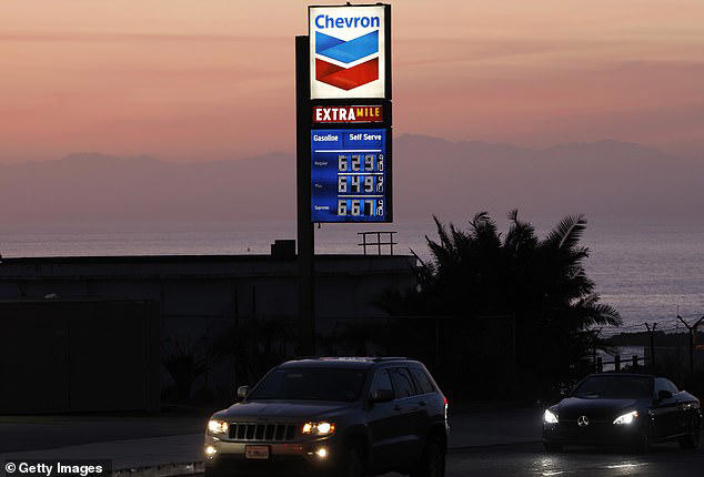 Oil prices spike as Trump plans clampdown on Strait of Hormuz and ...