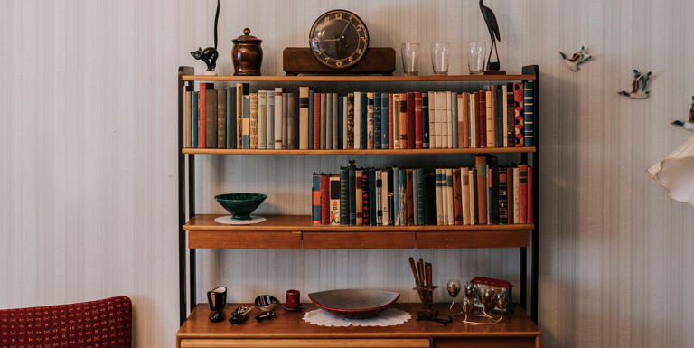 14 surprisingly valuable items hiding in your grandparents’ living room