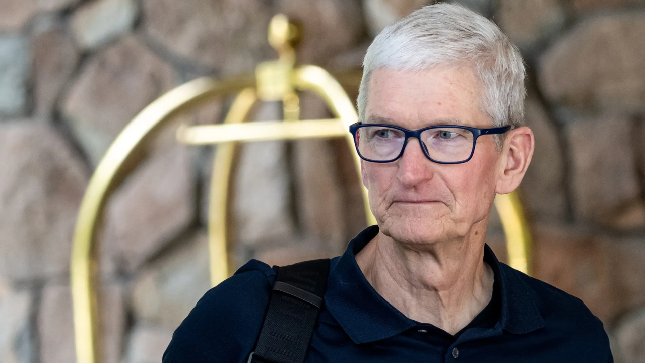 Tim Cook's glasses might be a clue to what Apple's smart glasses will ...