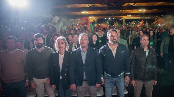 Exigen explicaciones a Vox por la gestión de fondos y piden al PP que ...