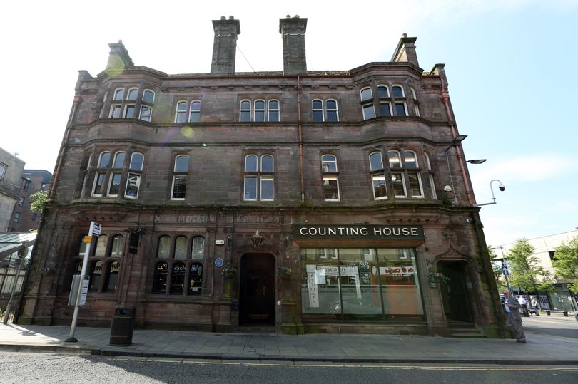 Iconic Dumbarton pub closes ahead of six-figure makeover with new look ...