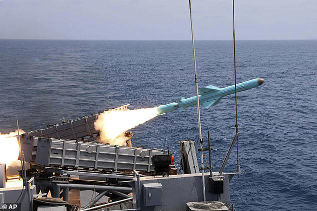 US Navy vs Iran's 'speedboat swarms': New fighting set to break out in ...