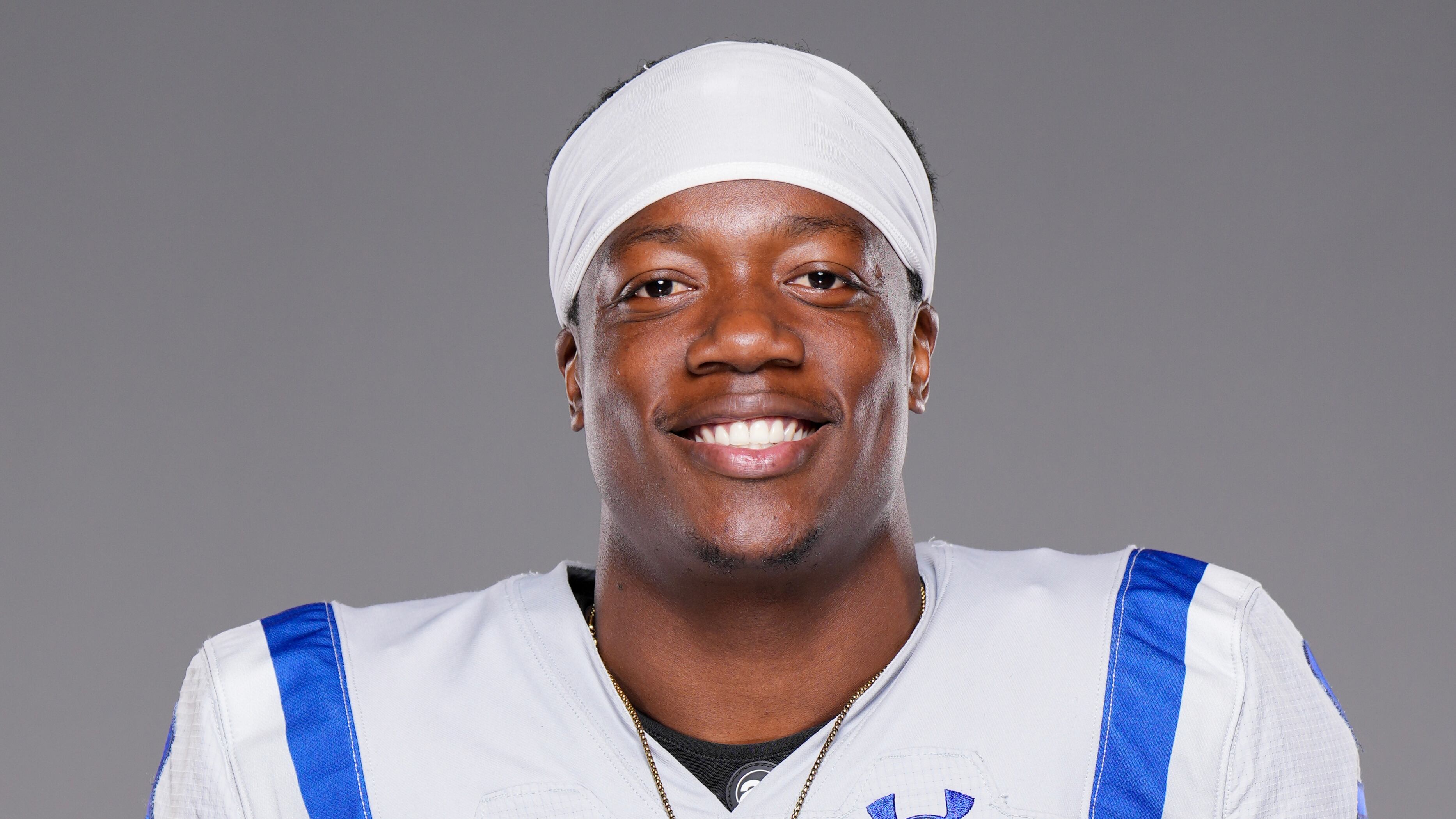 Former NFL star, 30, dies in head-on car crash