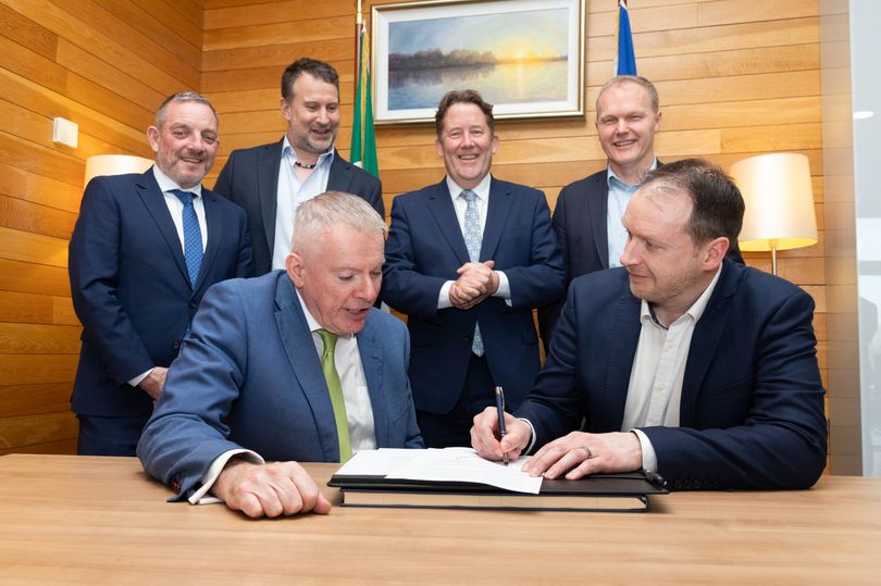Cork Airport to get Ireland's largest solar carport