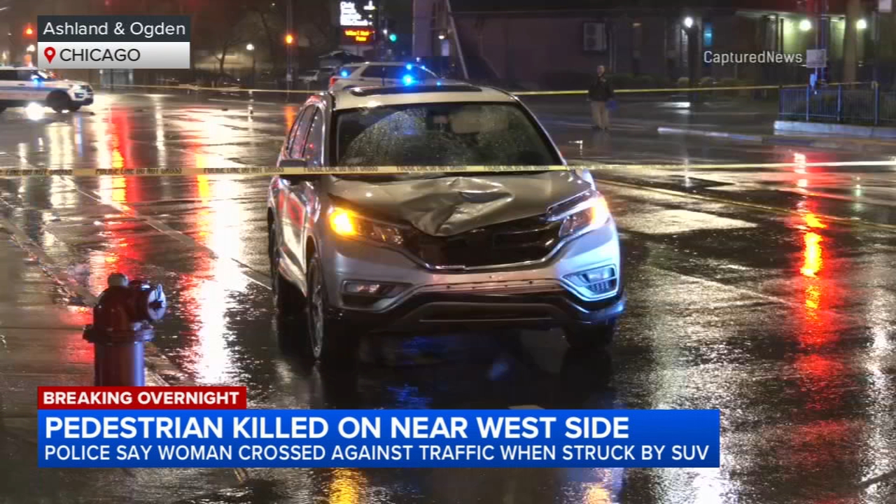 Woman struck, killed on Near West Side, Chicago police say