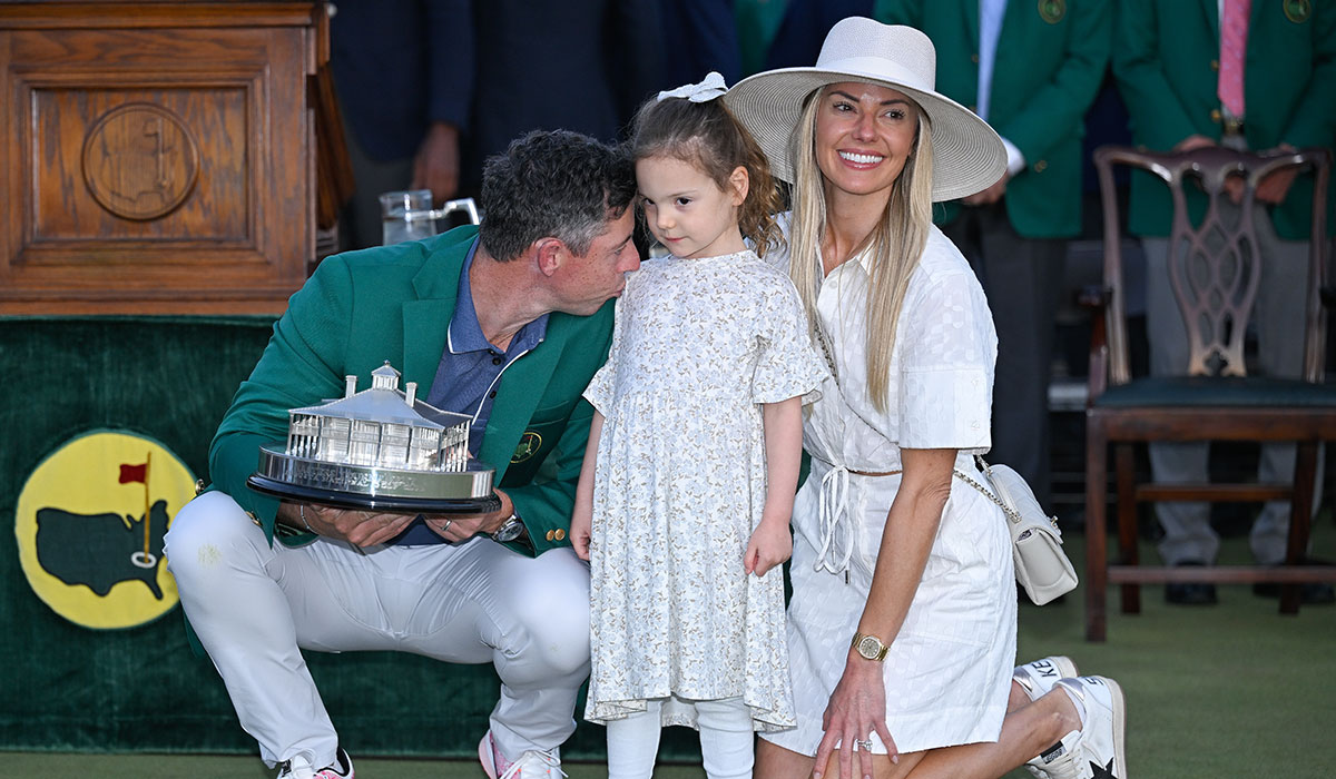 Erica Stoll's Masters fashion look is a carbon copy of what she wore ...