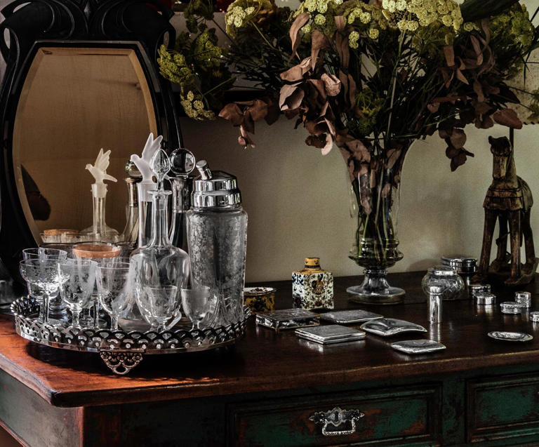 14 surprisingly valuable items hiding in your grandparents’ living room