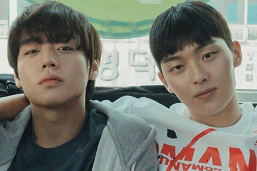 6-fakta-persahabatan-park-ji-hoon-choi-hyun-wook-disebut-bromance