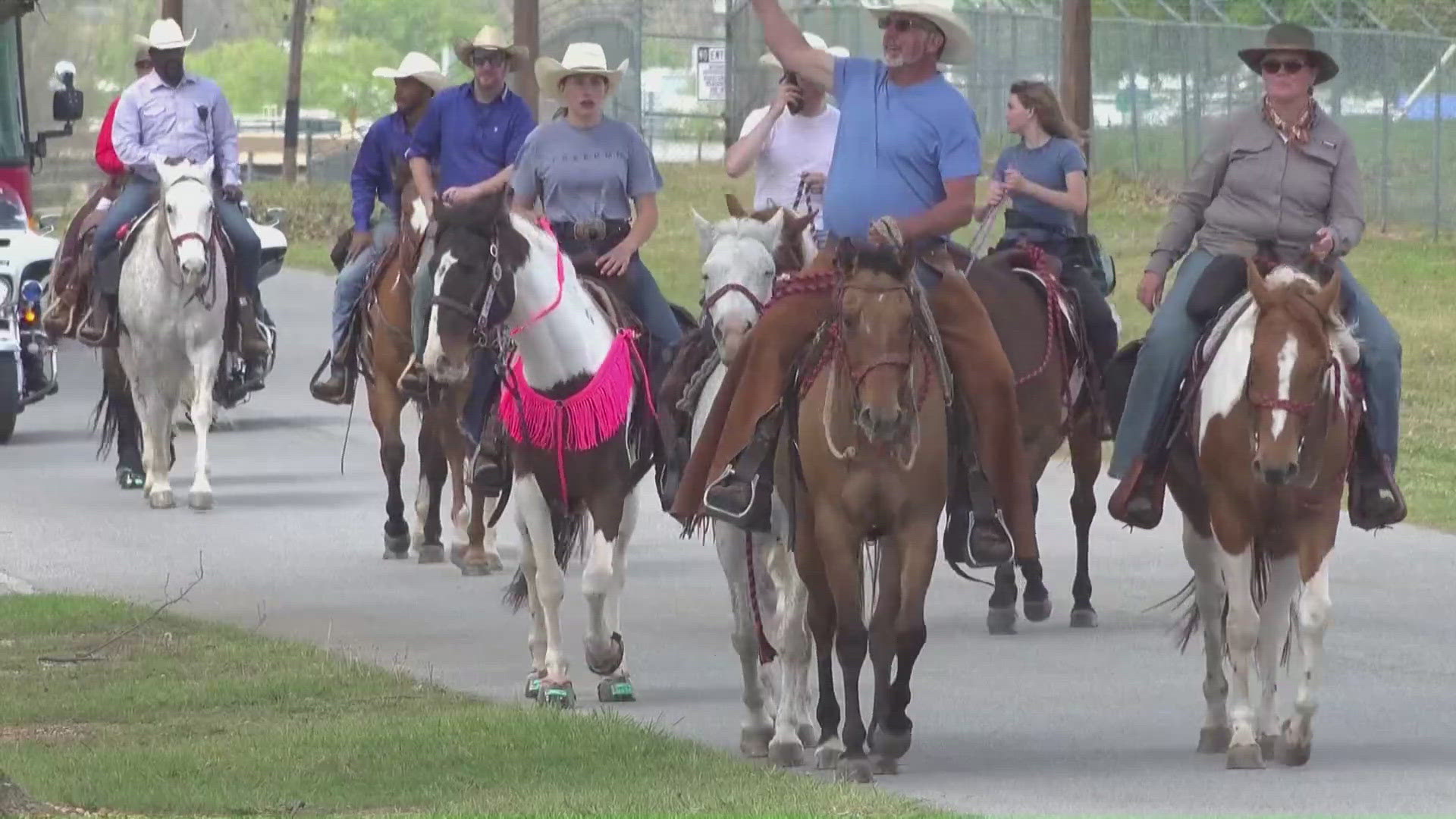 Arkansas cowboys ride 220 miles for foster care