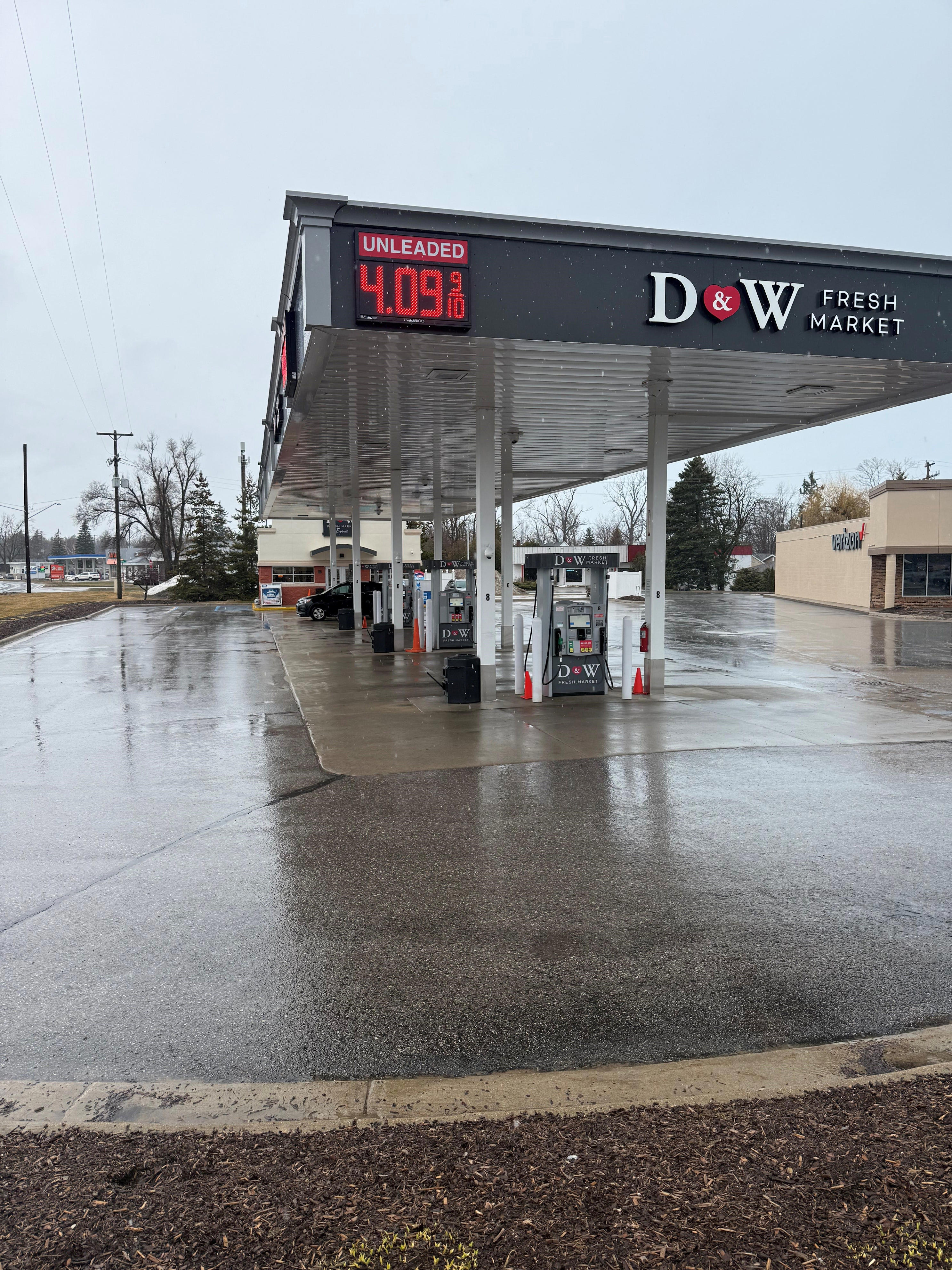Michigan gas prices near $4 a gallon and may stay high for months