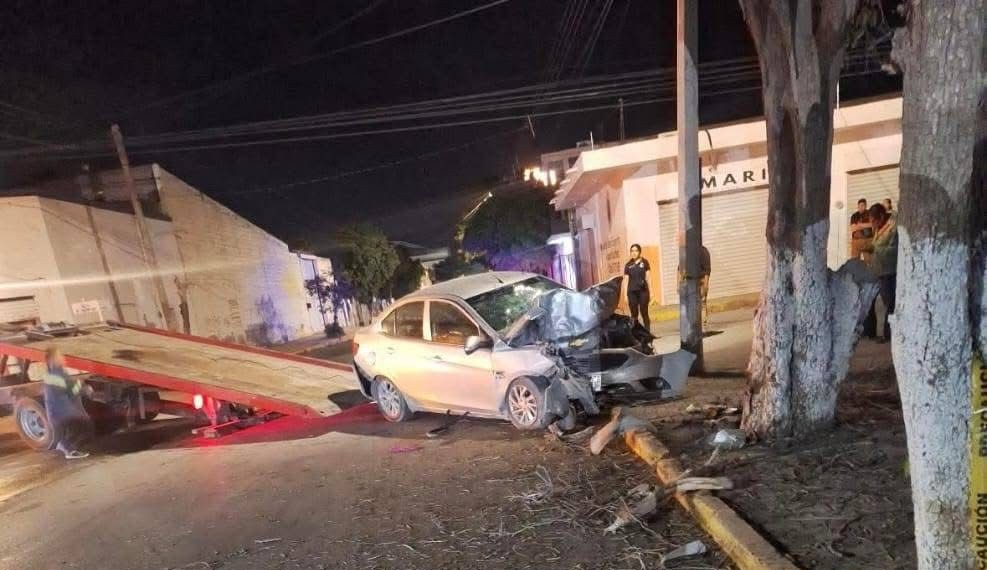 Joven de 24 años muere al chocar contra poste en Matamoros