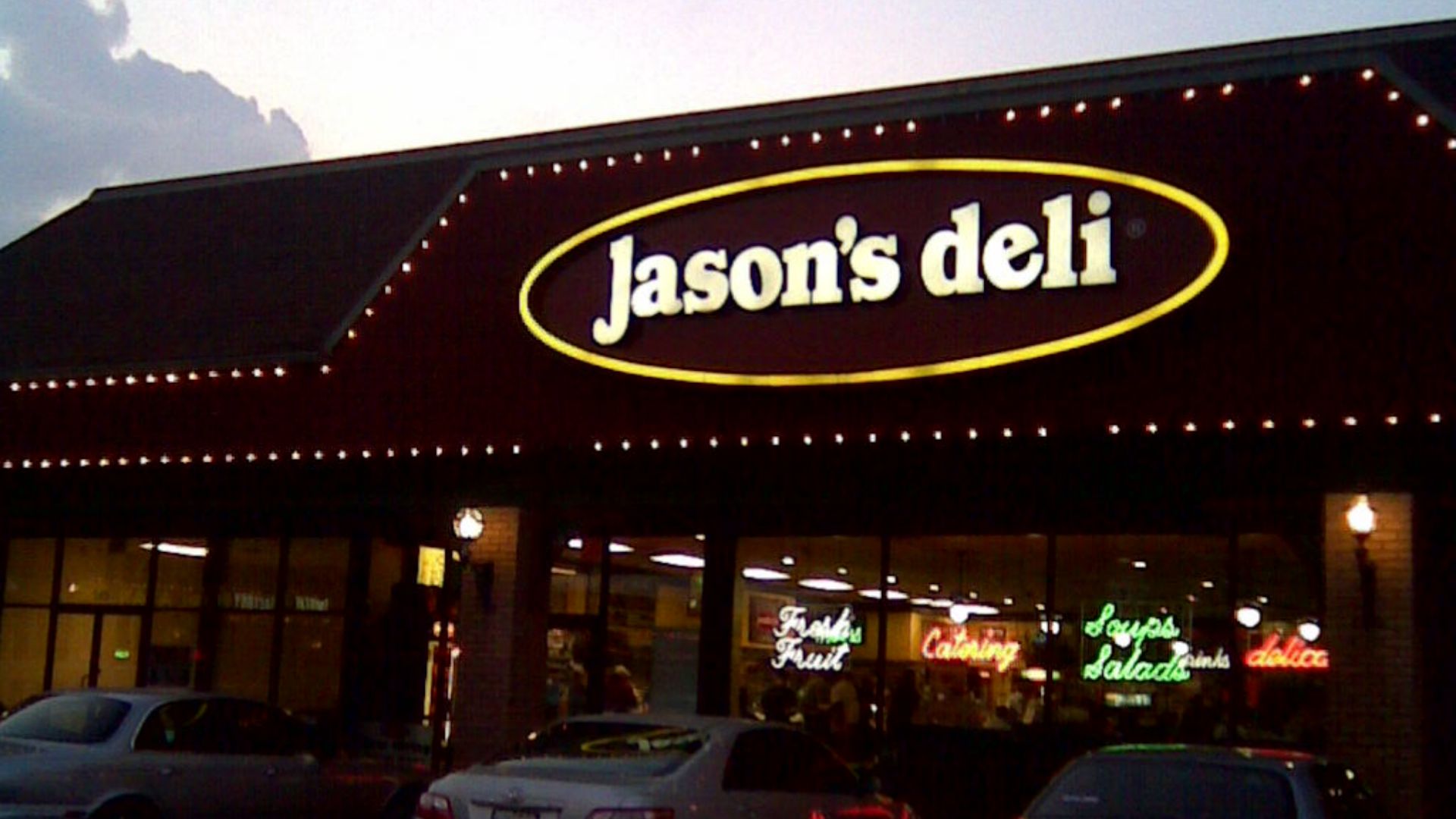 20 restaurant chains that have low-key great food