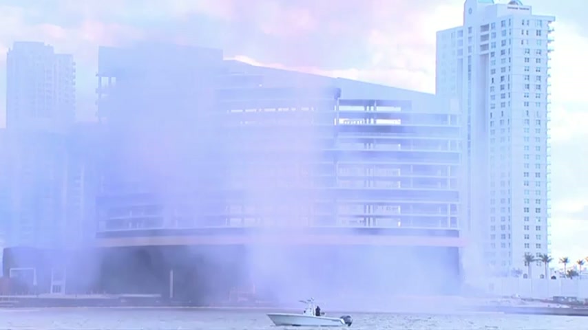 Miami’s Mandarin Oriental hotel collapses in less than 20 seconds<br><br>