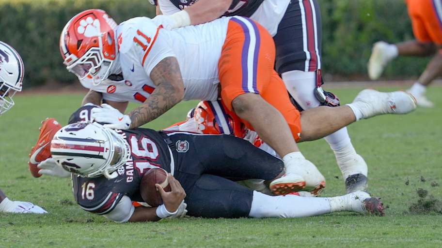 Who the verified mock draft experts envision Bears taking in first round