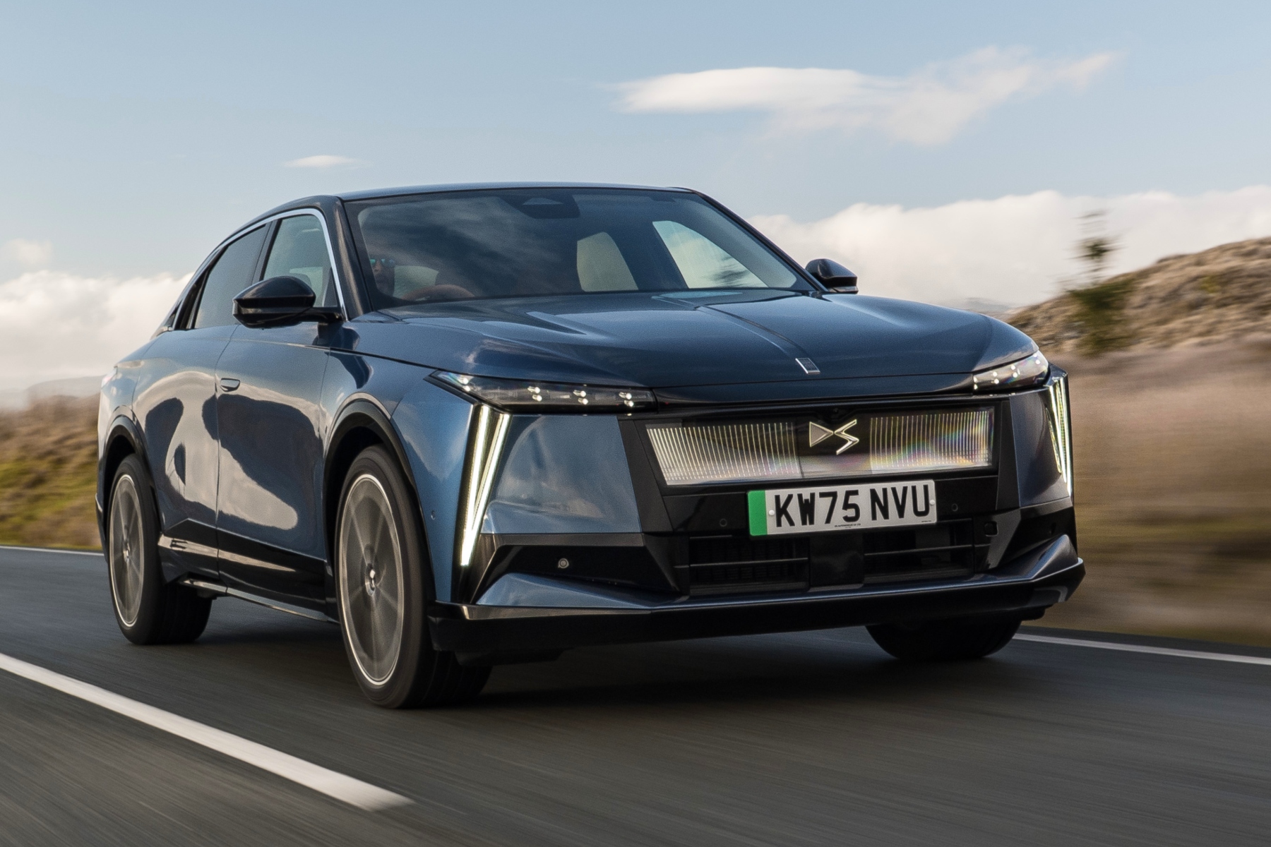 DS N°8 review: Large, luxurious and leftfield
