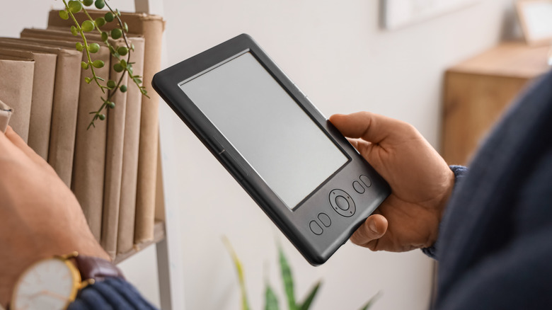 Kindle cases with this simple feature make a huge difference for reading