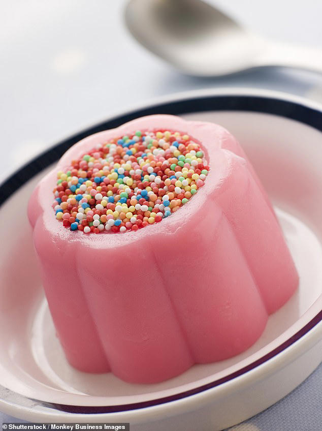 Beloved British school dinners from the 60s, 70s and 80s that don't ...