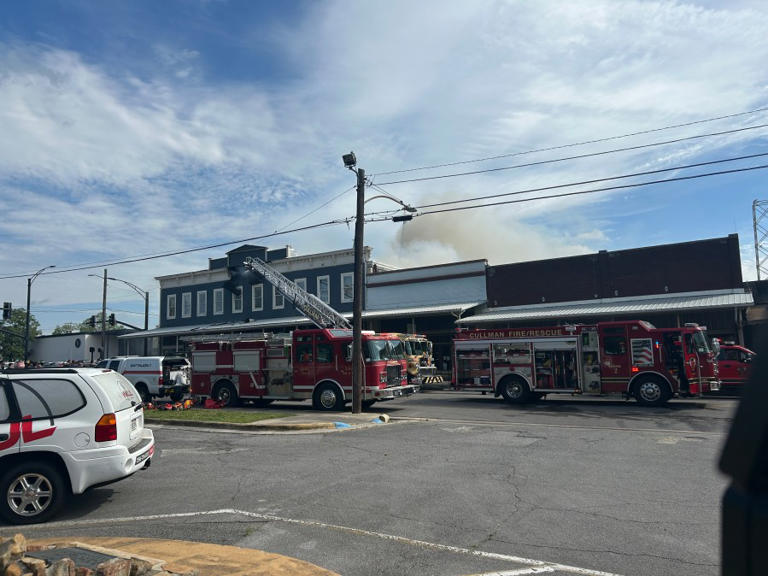 Crews respond to fire at Stiefelmeyer Building in Cullman