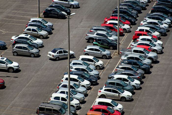 Park In Front Of A Bank: 30 People Share Their Life Hacks
