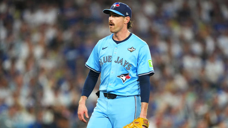 Blue Jays make Shane Bieber move after trade with White Sox