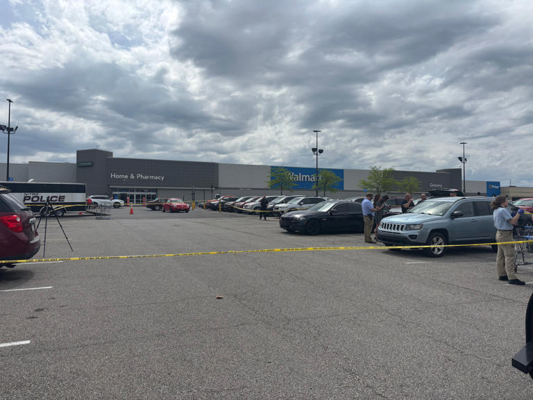 Man charged after deadly shooting in Walmart parking lot