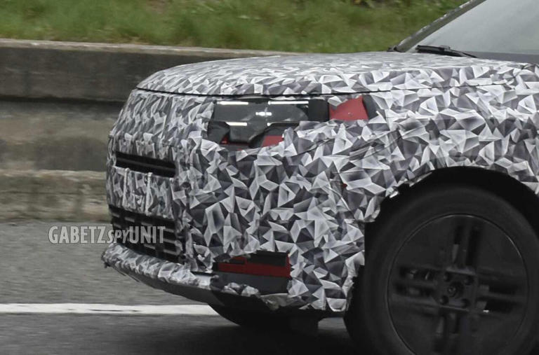 Stellantis, Fiat Fastback in arrivo: il prototipo sulle strade torinesi ...