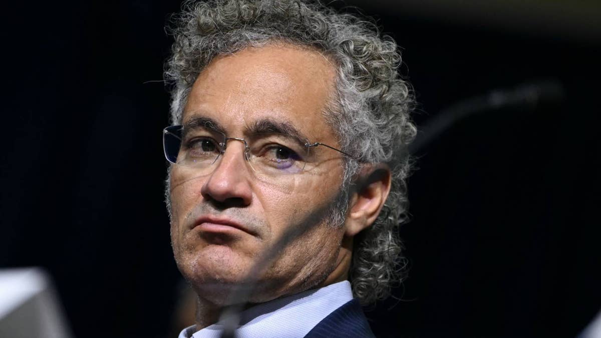 Veteran analyst drops bold take on Palantir Anthropic situation