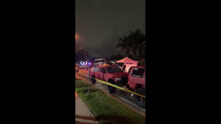Suspected North Hollywood DUI crash leaves two people dead