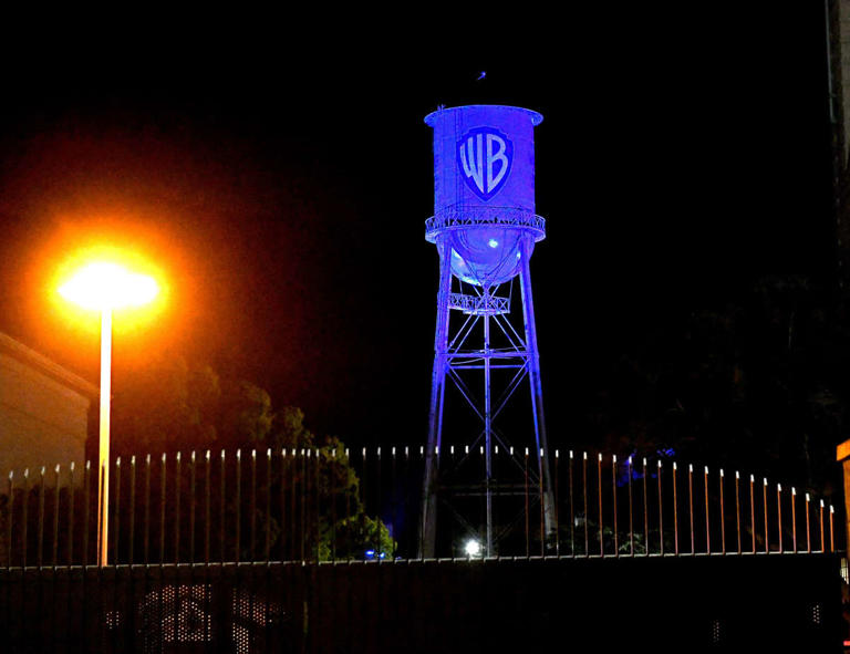 Over 1000 Hollywood figures oppose Paramount-Warner merger in open letter