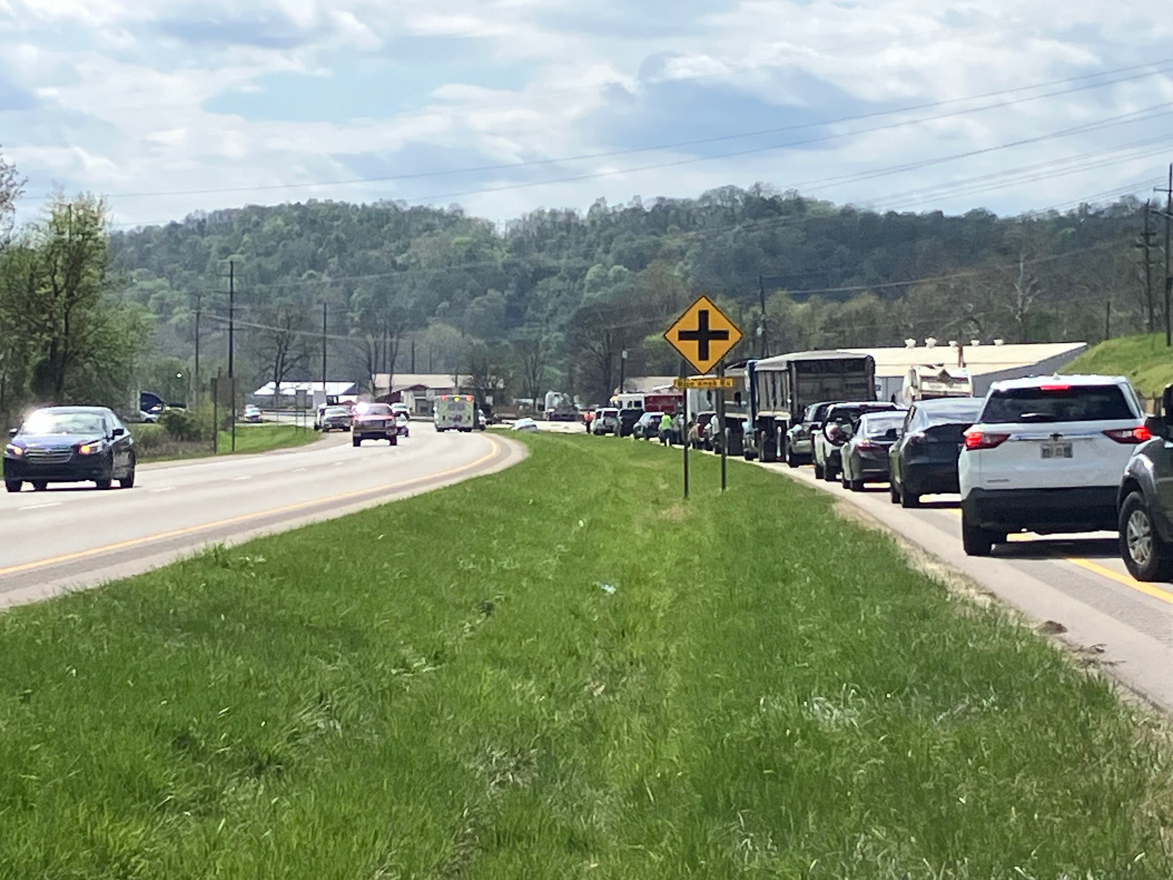 Tractor-trailer triggers five-vehicle crash on Route 7 in Washington County