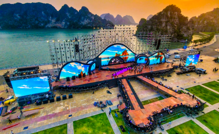 Hoà Minzy hé lộ bất ngờ, Vũ Thuỳ Linh hát hit tỷ view ở concert mở màn LHPT 2026