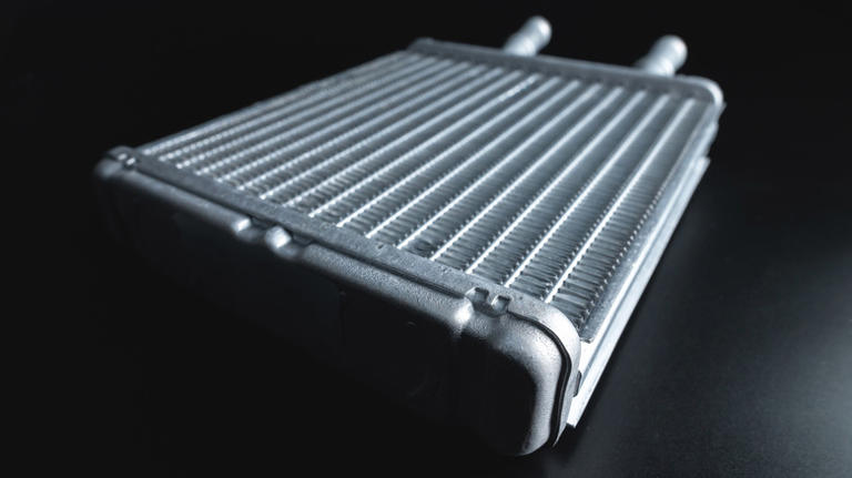 The key performance differences between aluminum and copper radiators