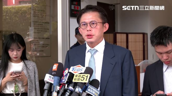 師徒反目? 李貞秀駁「要錢才辭職」黃國昌爆不止一次：請自重別再說謊
