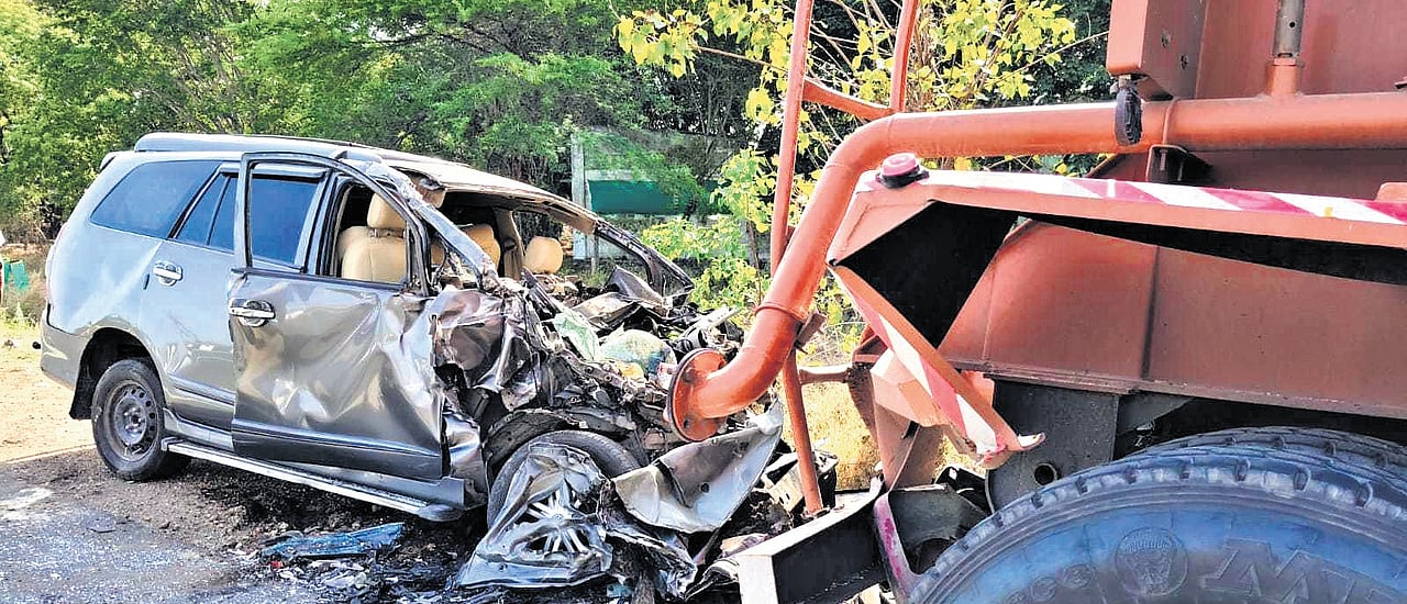 Seven killed and three hurt in two road accidents in TN